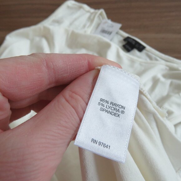 J. JILL Wearever Collection Sleeveless Tunic Tank Top in Cream Travel Size L NWT - Picture 10 of 11